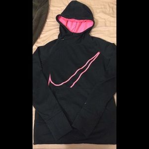 Nike therma fit hoodie